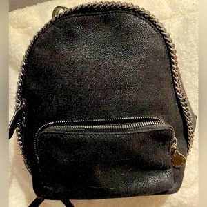 Reserved for Chicologie’s